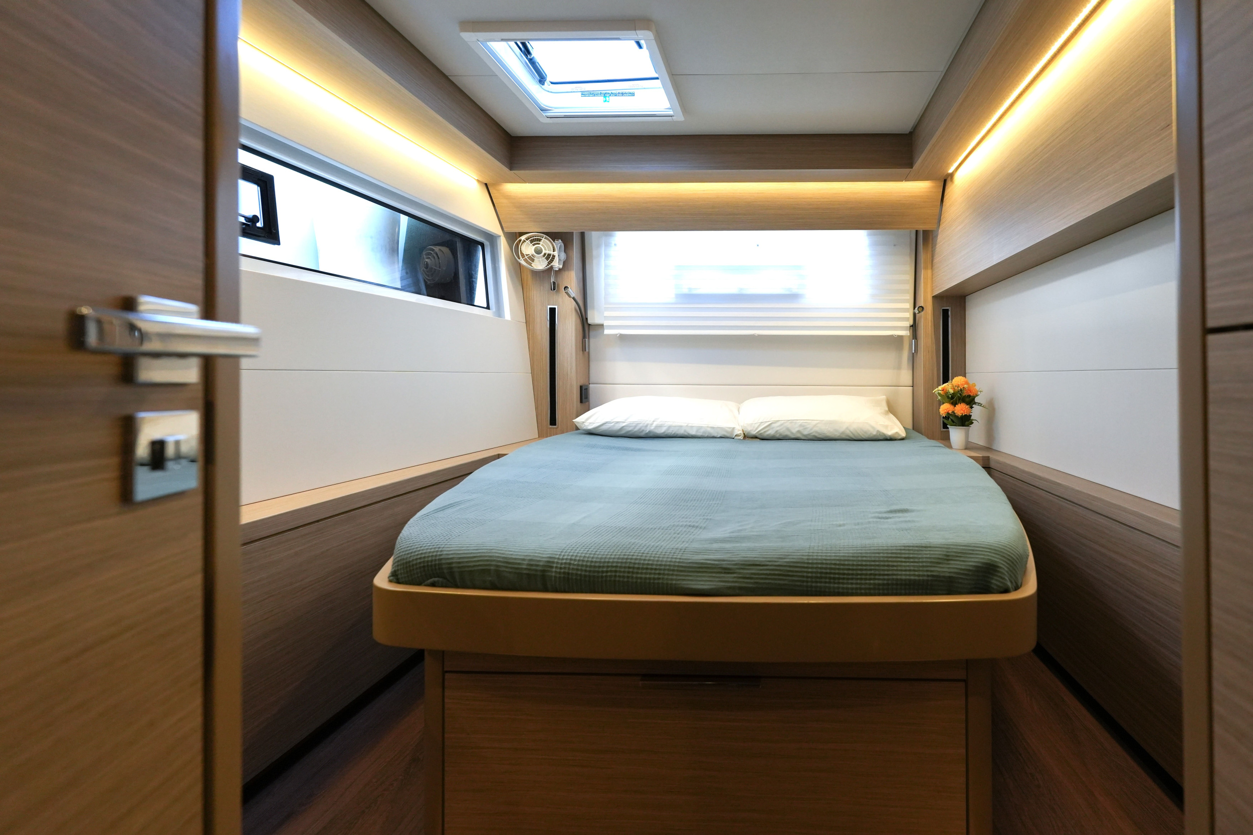 Lagoon 51 — photo 2
