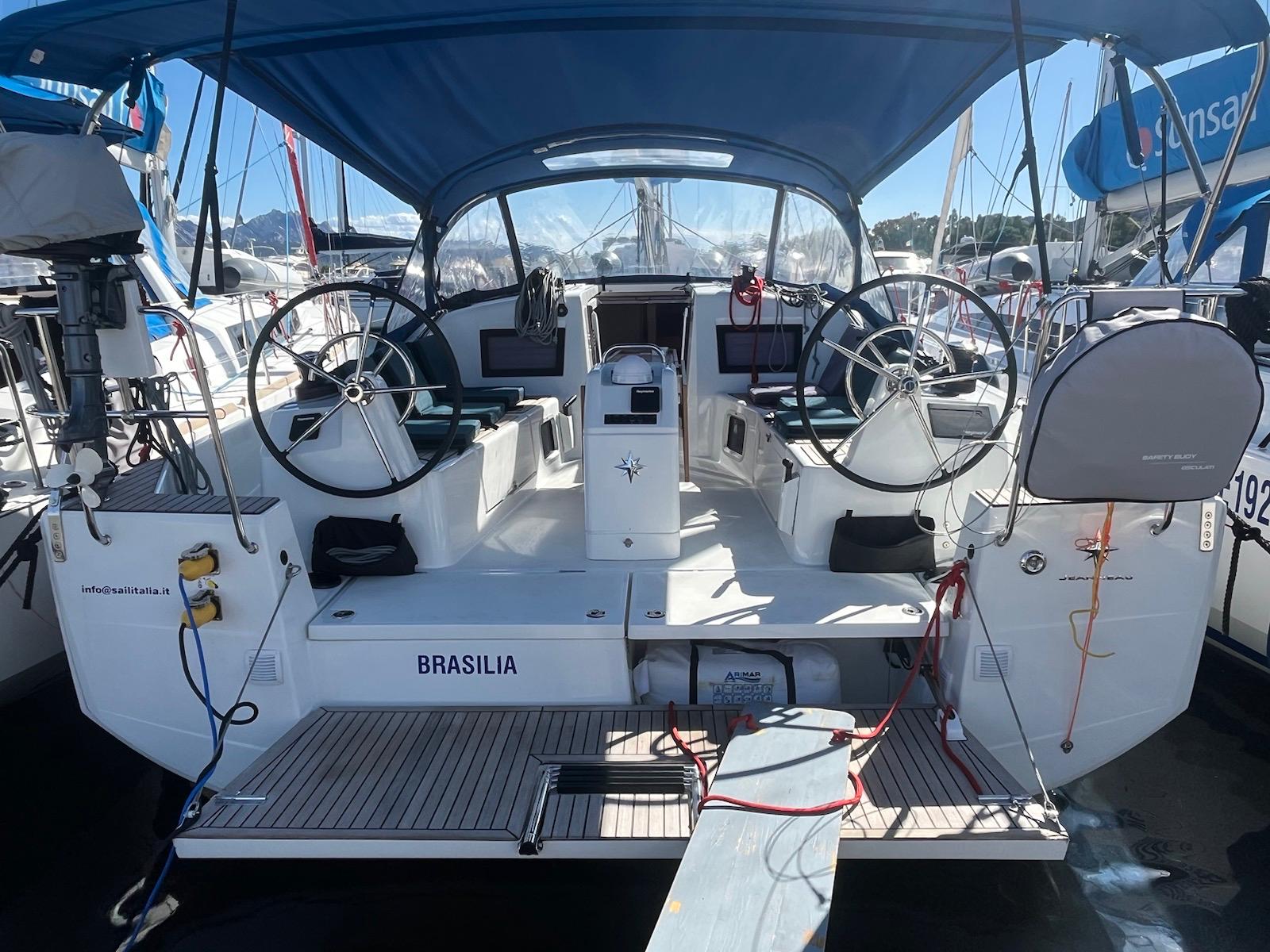 Sun Odyssey 410 — photo 1