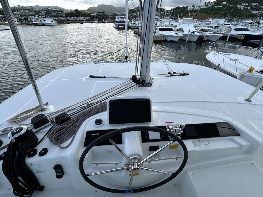 Lagoon 46 — photo 5