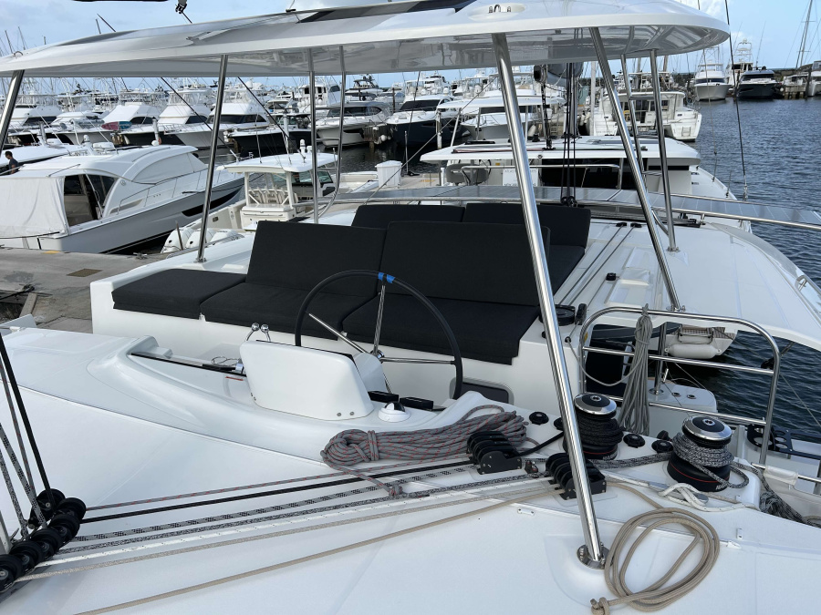 Lagoon 46 — photo 4