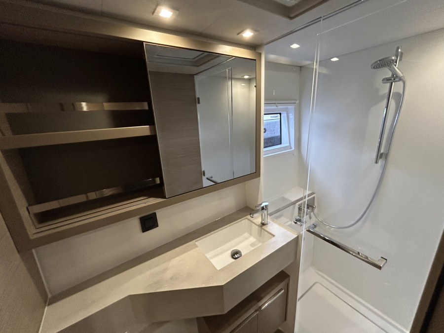 Lagoon 46 — photo 16
