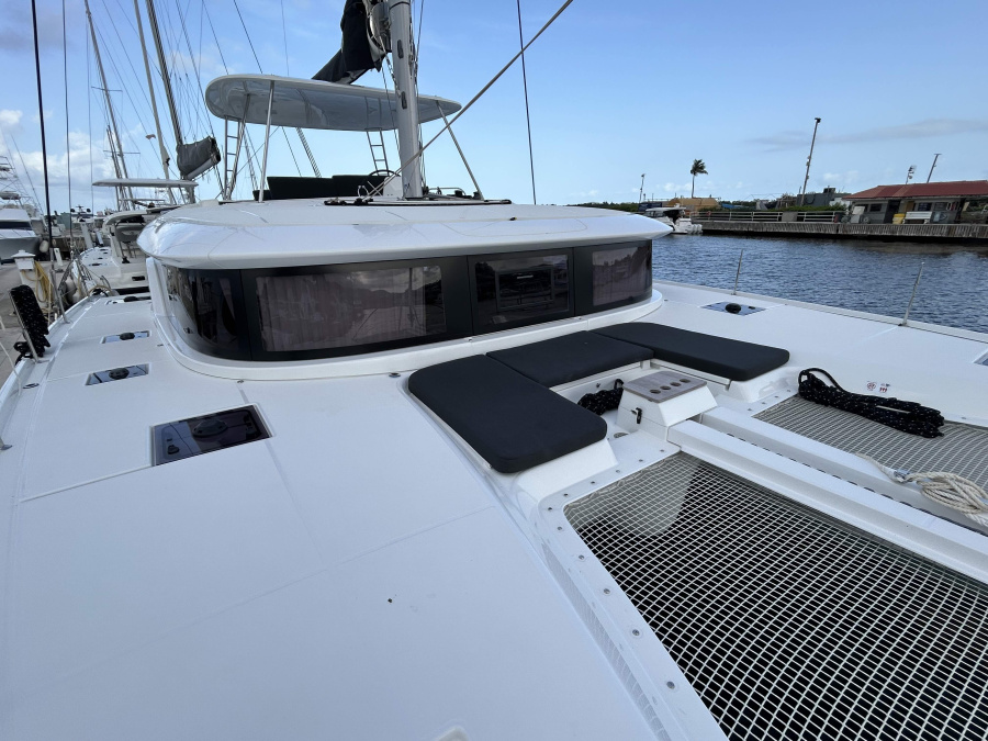 Lagoon 46 — photo 11
