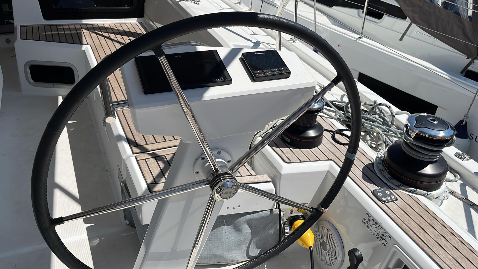 Oceanis 51.1 — photo 7