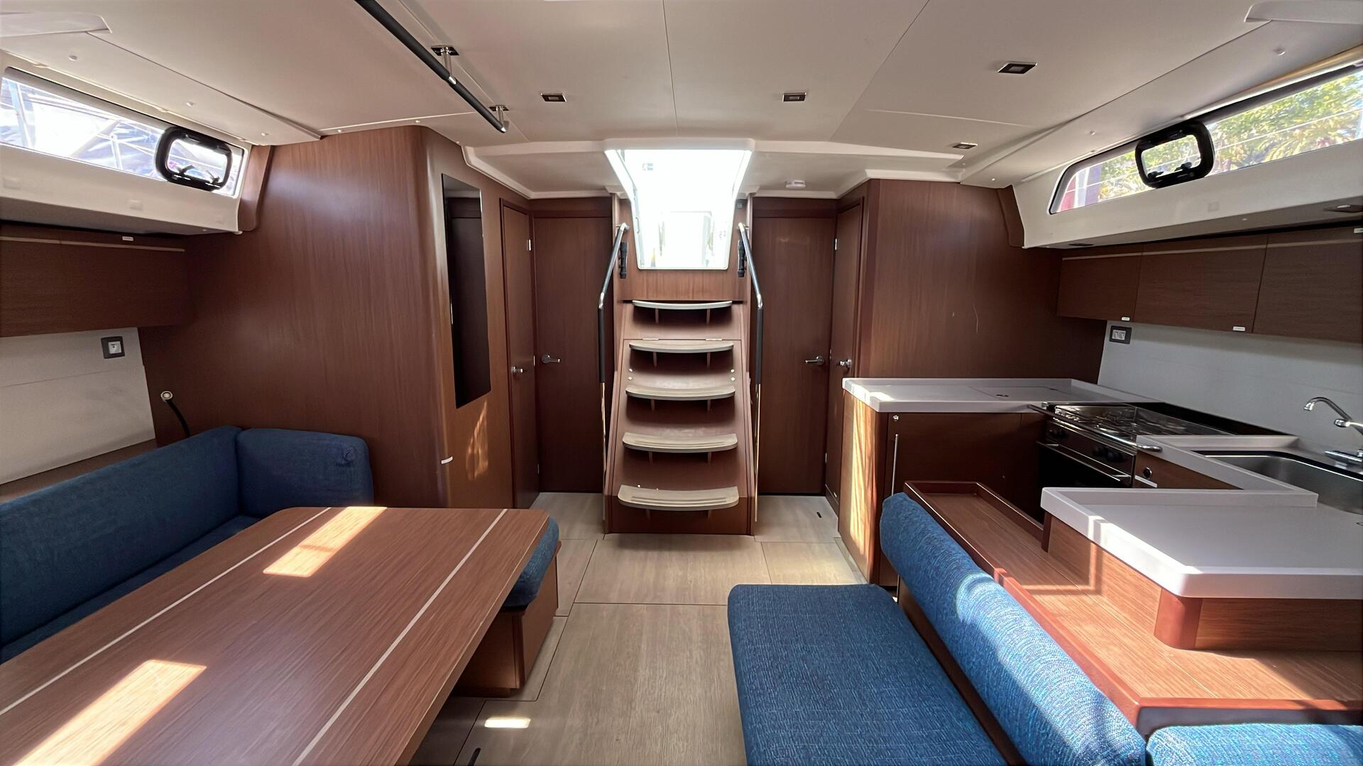 Oceanis 51.1 — photo 20