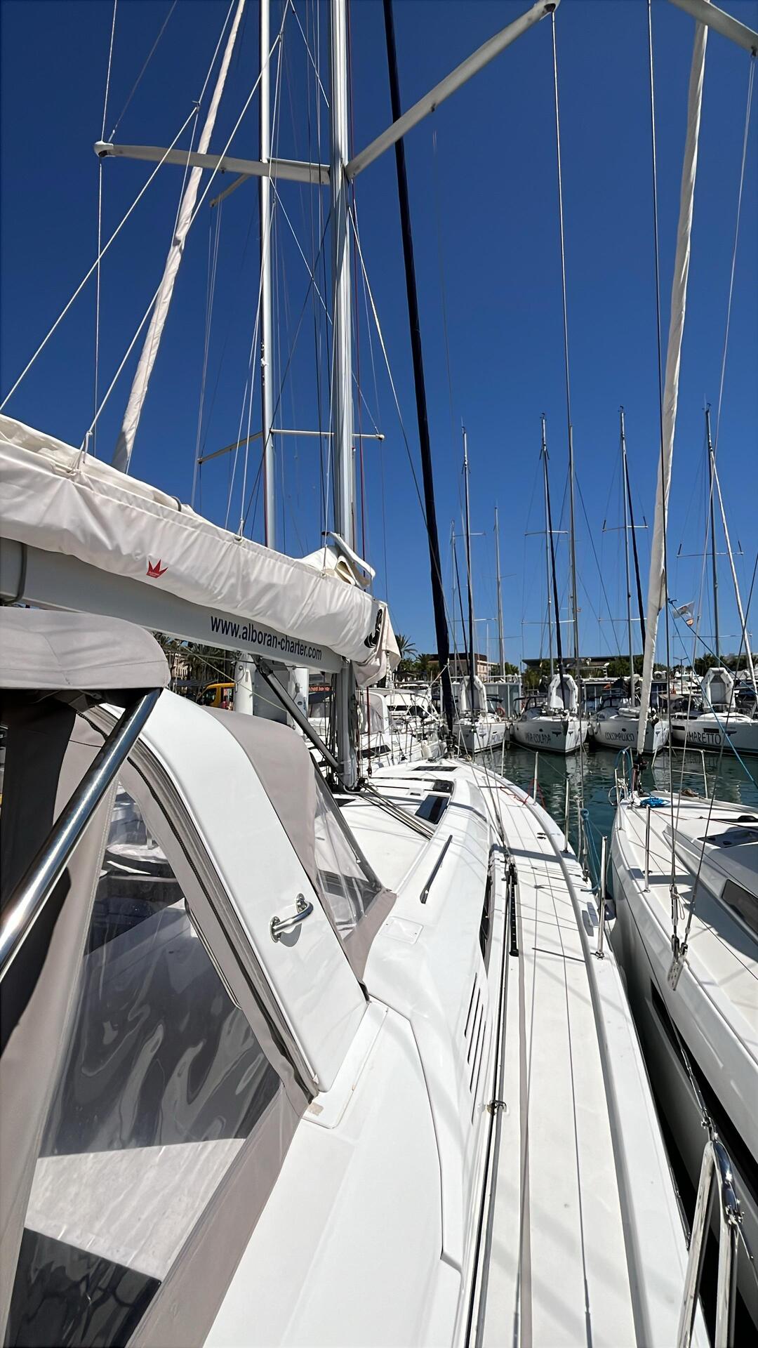 Oceanis 51.1 — photo 10