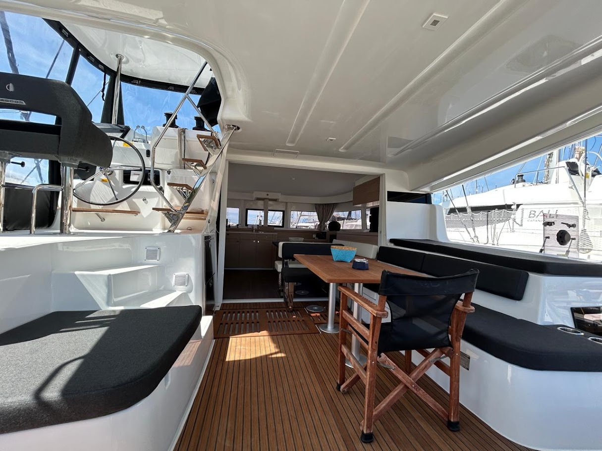 Lagoon 43 — photo 14