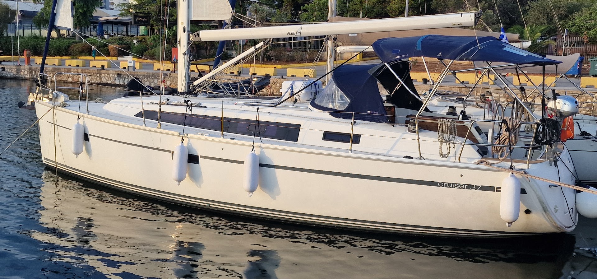 Bavaria 37 — photo 3