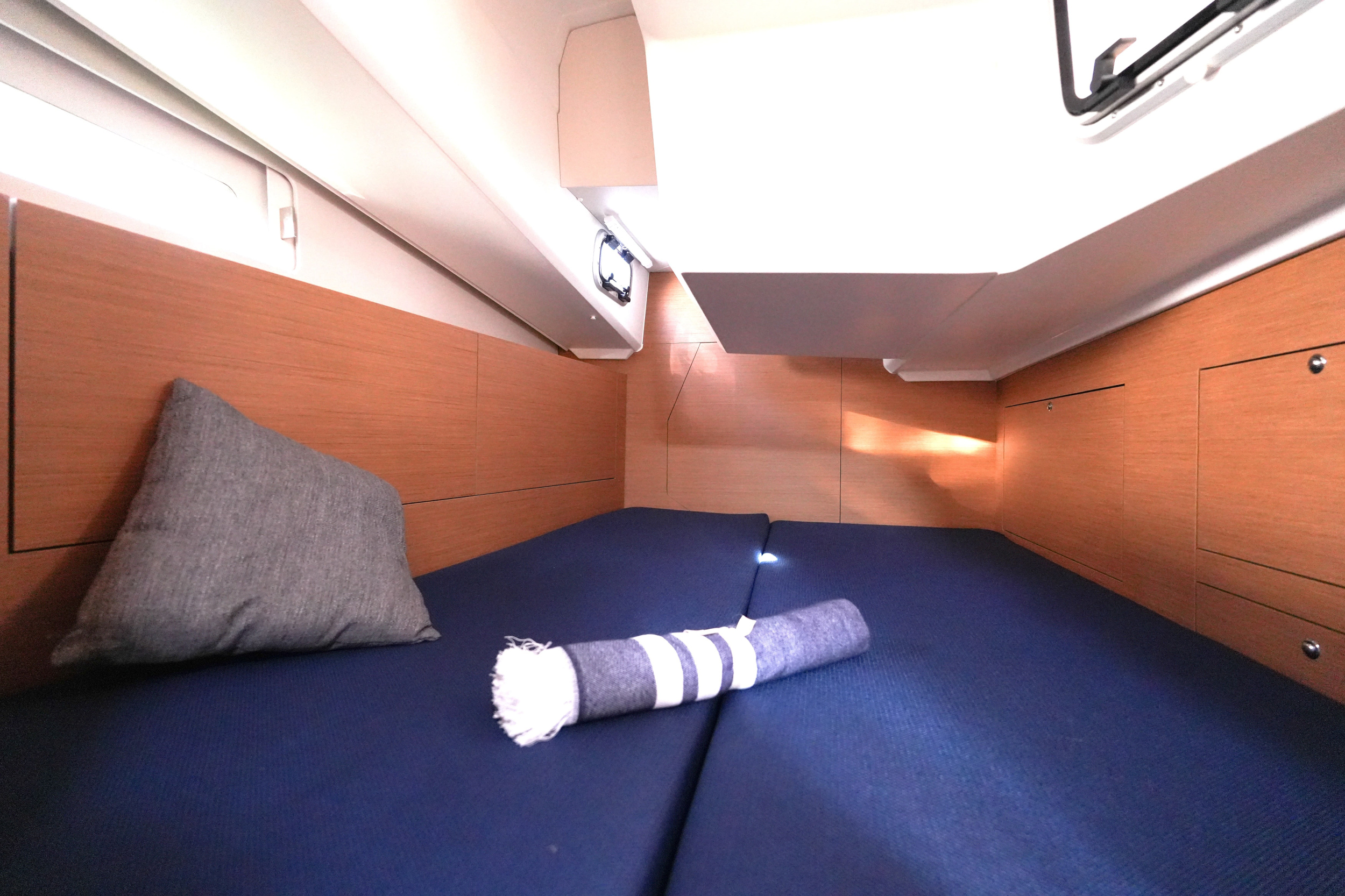 Sun Odyssey 410 — photo 10