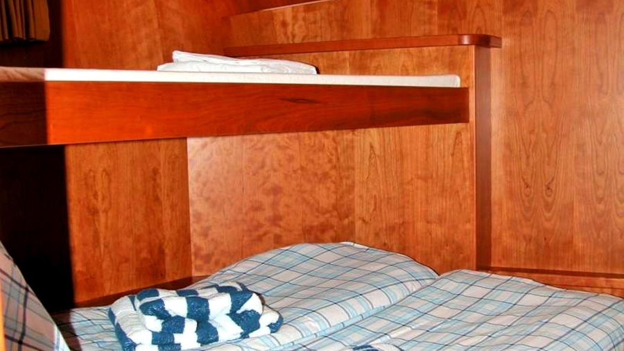 LinssenDutch Sturdy 380 AC Twin — photo 10