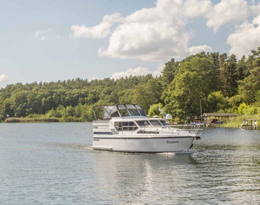 Photo #1 - Gruno41 Maxima (Victoria) en Marina Eldenburg - 393