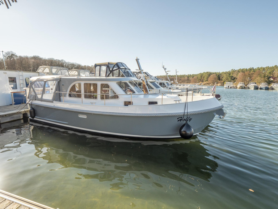Photo #1 - Aventura32 Classico (Holly) en Marina Eldenburg - 411
