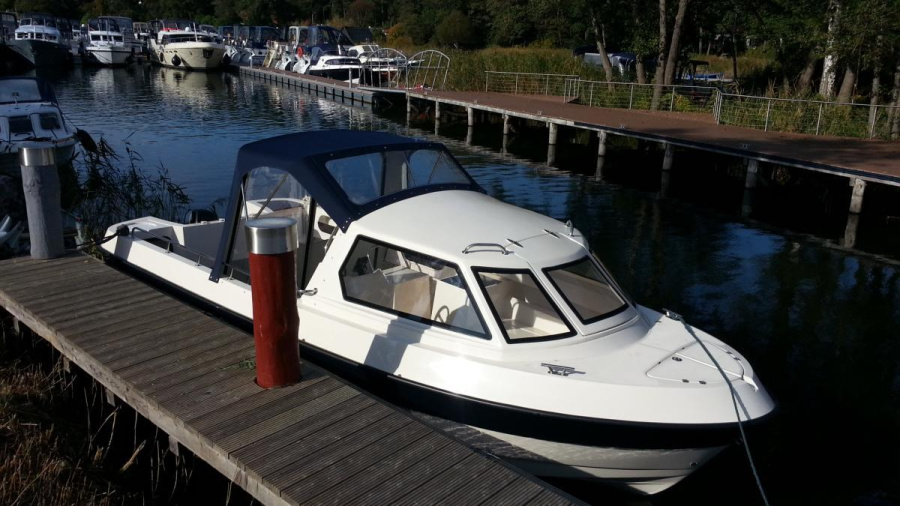 Photo #1 - Admiral660 Tuna Fisherman (14 Fisherman 660) en Marina Eldenburg - 1657