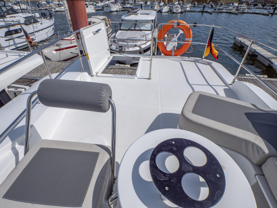 BeneteauSwift Trawler 30 — photo 12