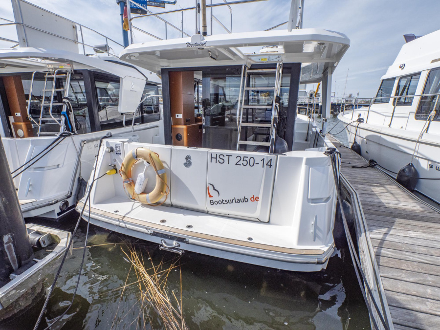 BeneteauSwift Trawler 30 — photo 16