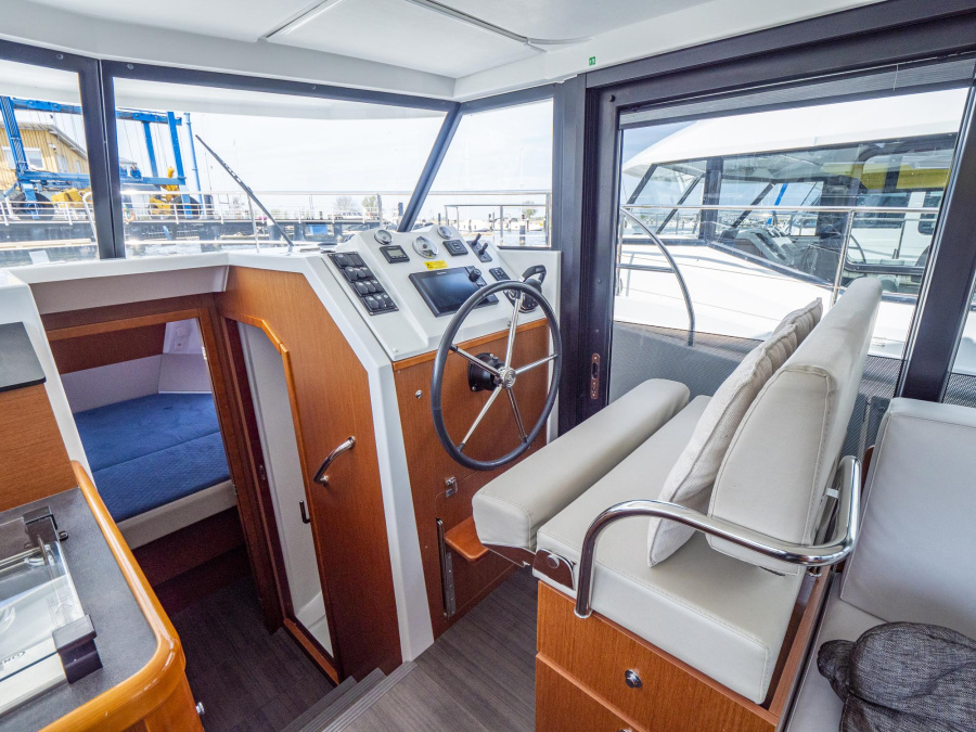 BeneteauSwift Trawler 30 — photo 3