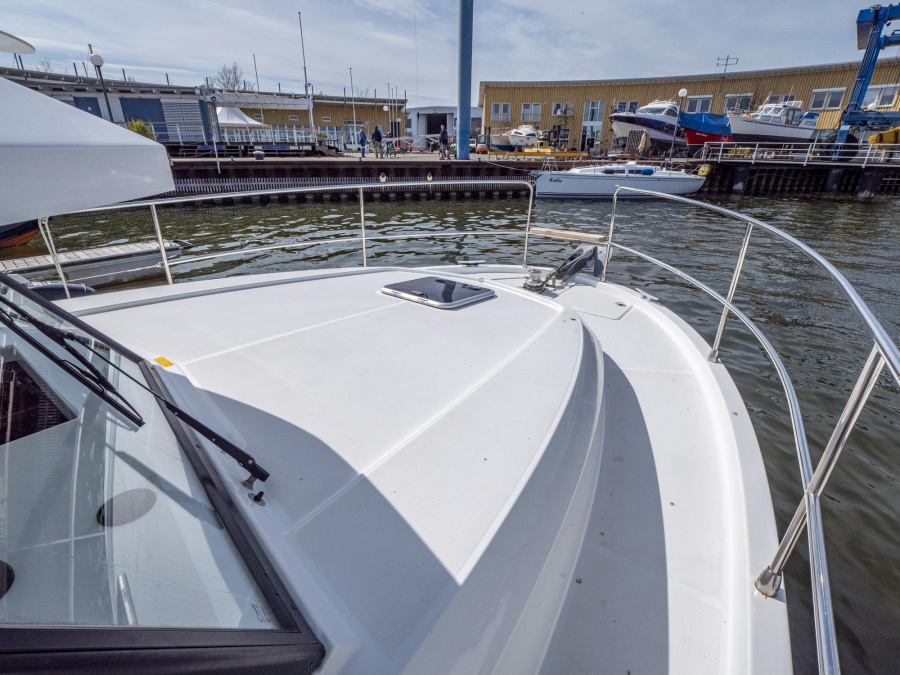 BeneteauSwift Trawler 30 — photo 12