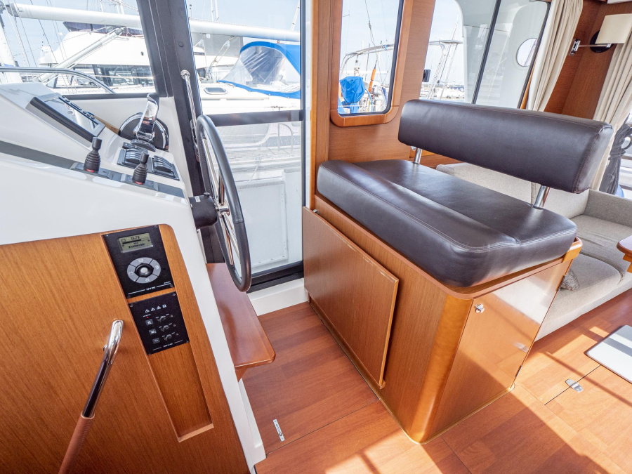 BeneteauSwift Trawler 34 — photo 11