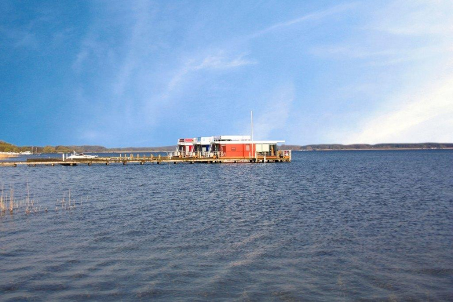 1Floating 44 Schwimmferienhaus — photo 4