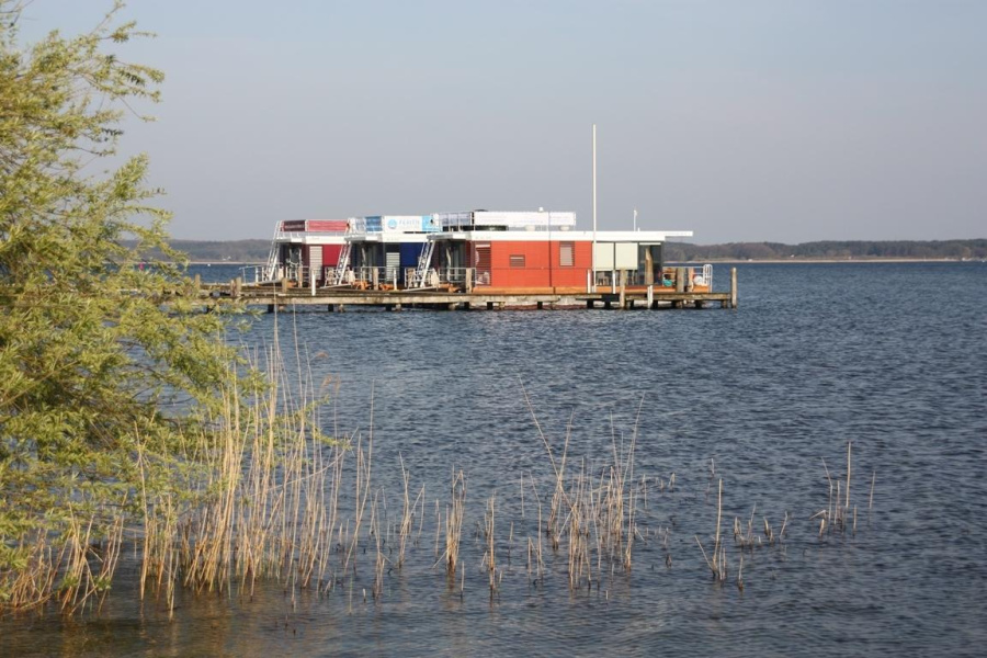 1Floating 44 Schwimmferienhaus — photo 5