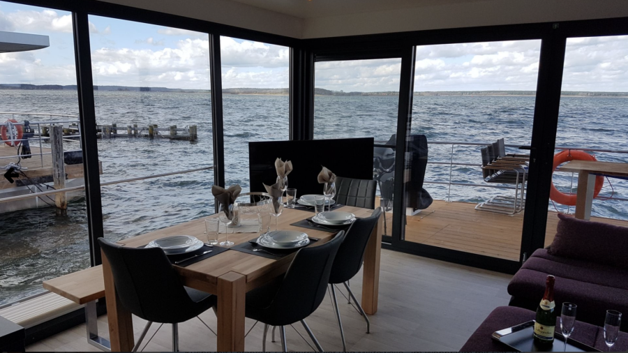 1Floating 44 Schwimmferienhaus — photo 6