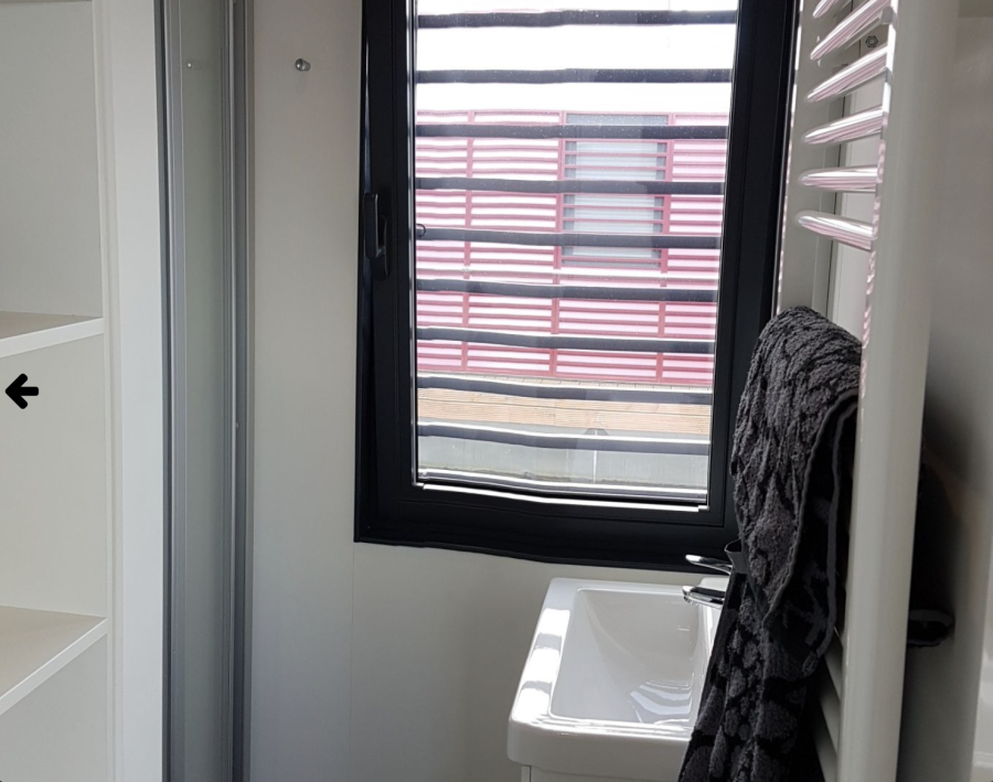 1Floating 44 Schwimmferienhaus — photo 11
