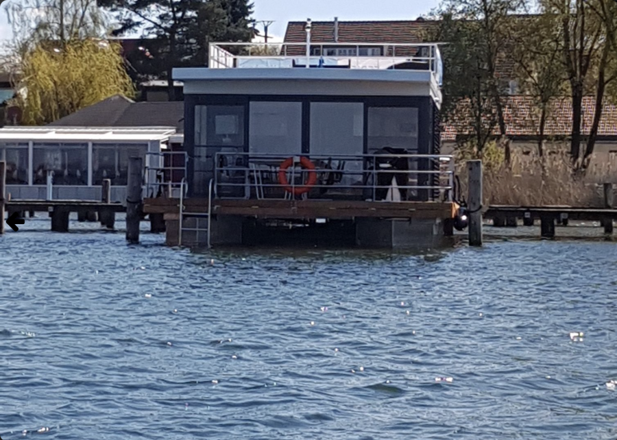 1Floating 44 Schwimmferienhaus — photo 3