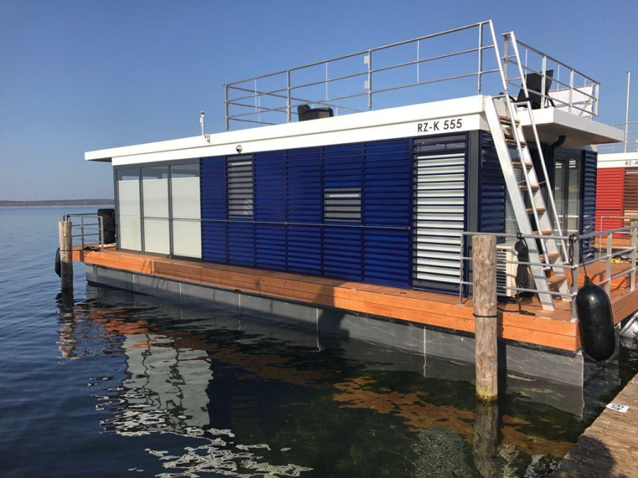 1Floating 44 Schwimmferienhaus — photo 2