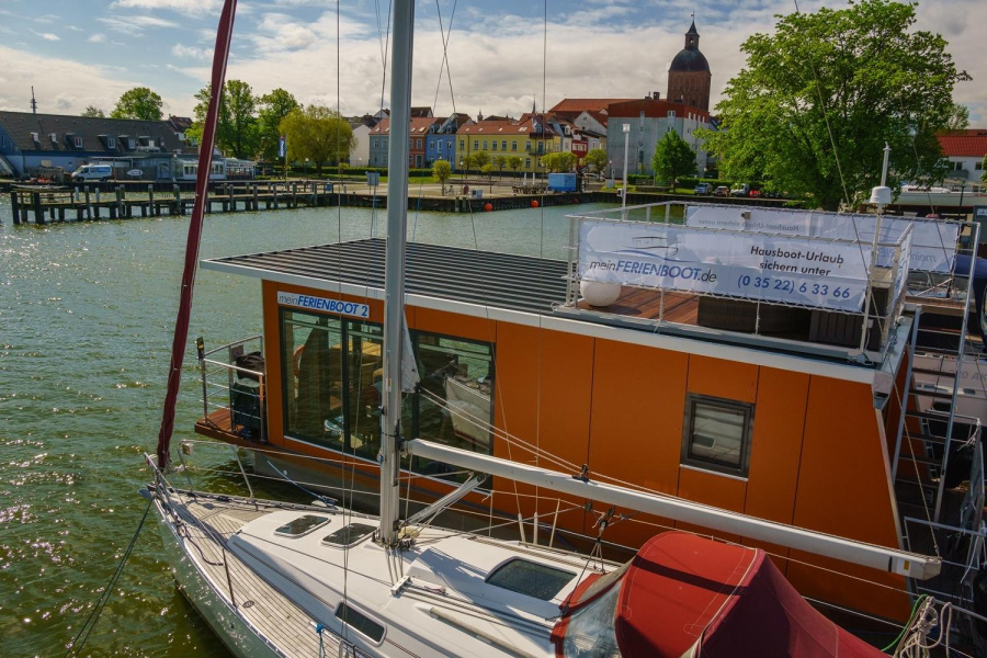 Photo #1 - 1Floating 30 Schwimmferienhaus (meinFERIENBOOT 2 (fest liegend)) en Hafen - 1855