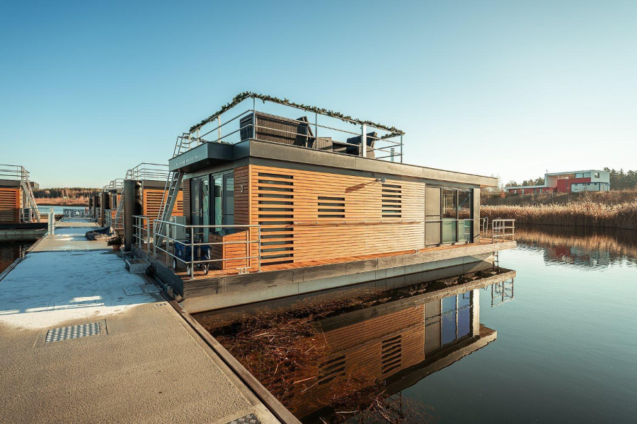 Photo #1 - FLOATING44-2 (Hausboot Möwenschiss) en Marina Klitten - 1863