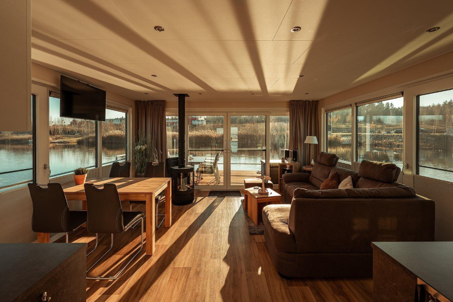 FLOATING44-2 — photo 10