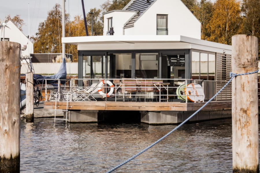 FLOATING44 — photo 25