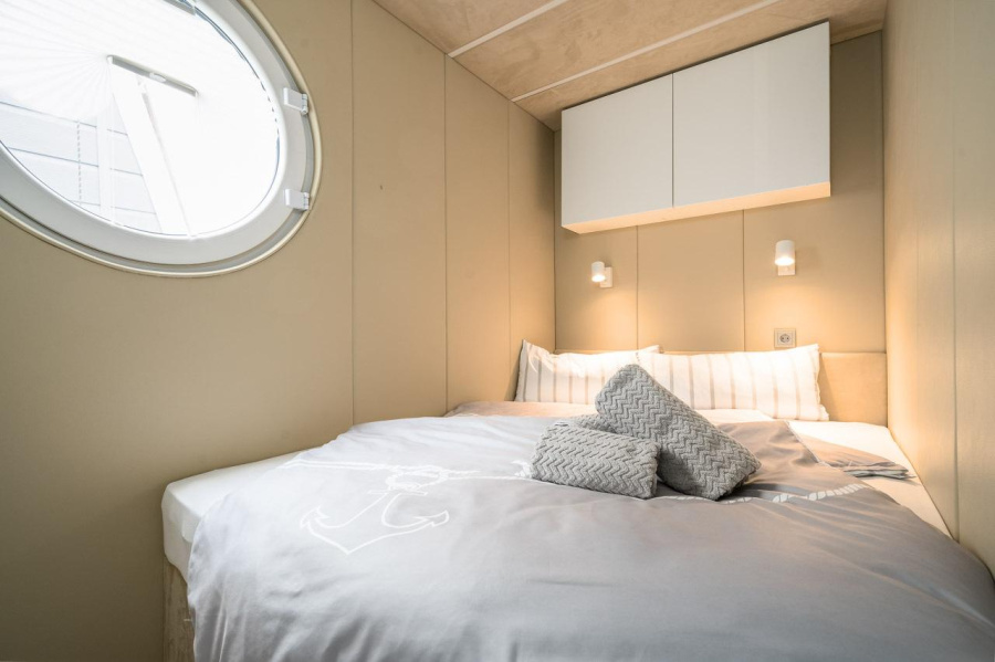 UAB Houseboat LTTrimaran Houseboat 4300 — photo 14