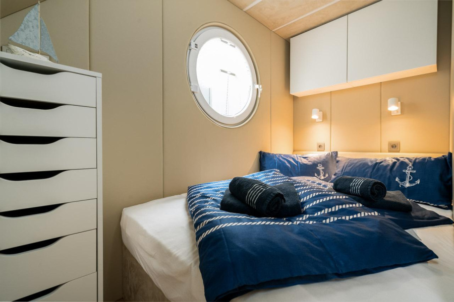 UAB Houseboat LTTrimaran Houseboat 4300 — photo 16
