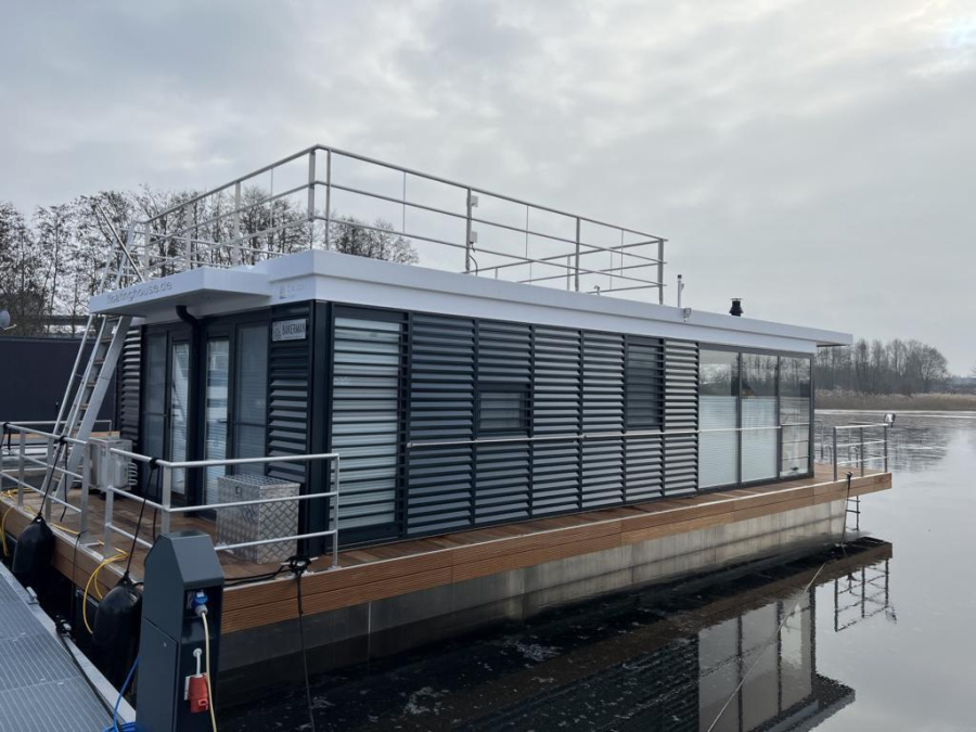 FLOATING44 — photo 20