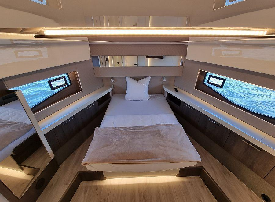 Cobra YachtsSeamaster 45 — photo 4