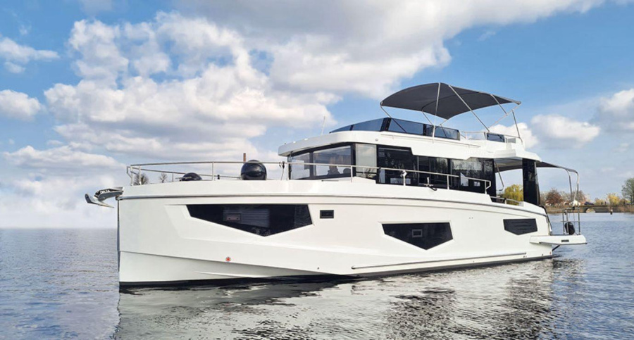 Cobra YachtsSeamaster 45 — photo 9