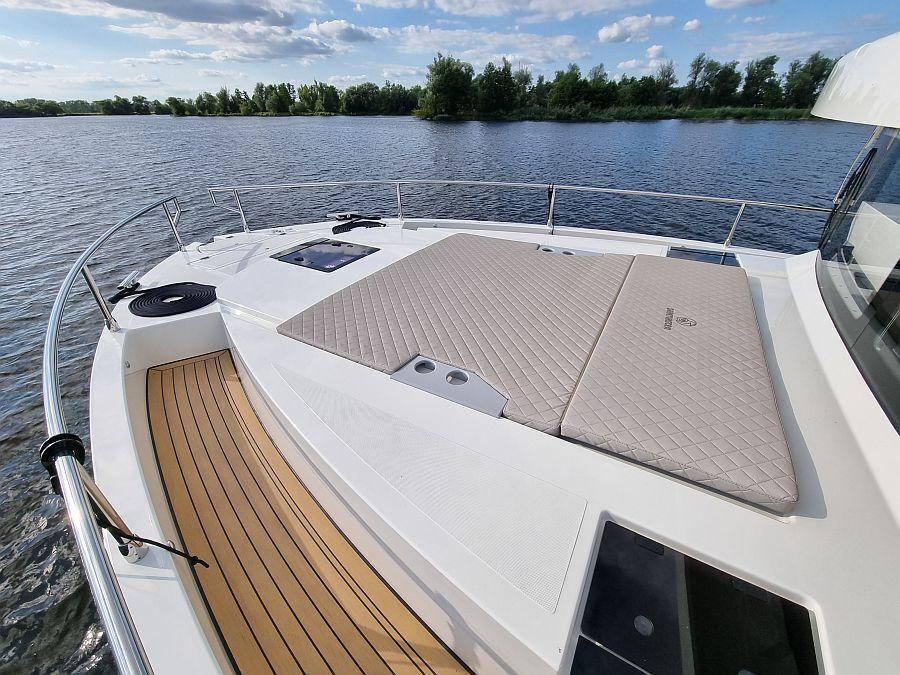 Cobra YachtsSeamaster 45 — photo 11