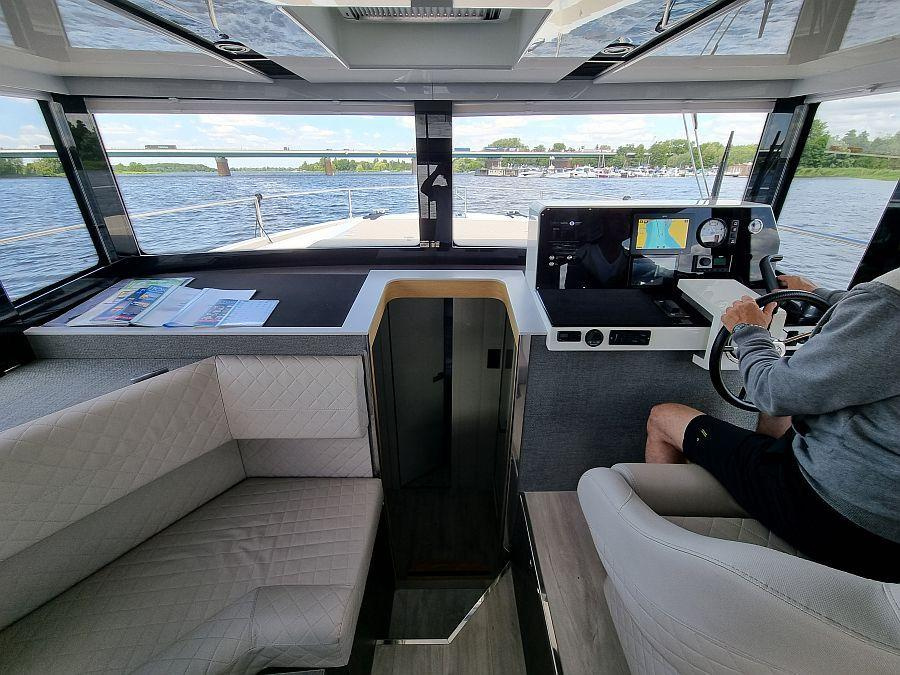 Cobra YachtsSeamaster 45 — photo 10