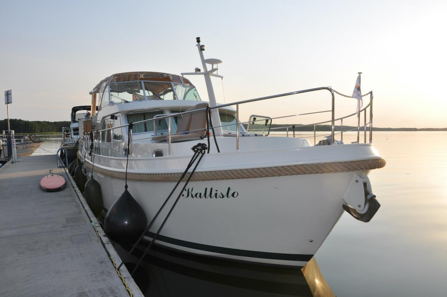 Photo #1 - LinssenGrand Strudy 40.9 (Ganymed) en Brehm & Presch Marina GbR / Marina Alter Hafen - 2010