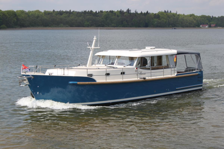 Photo #1 - LunaLuna 44 (Marie) en Yachthafen - 2043