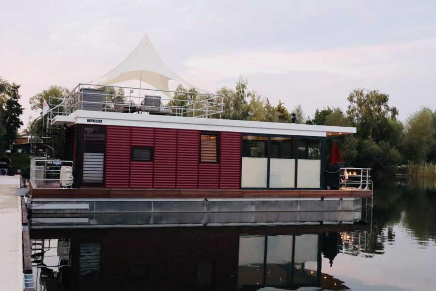 FLOATING44 — photo 18