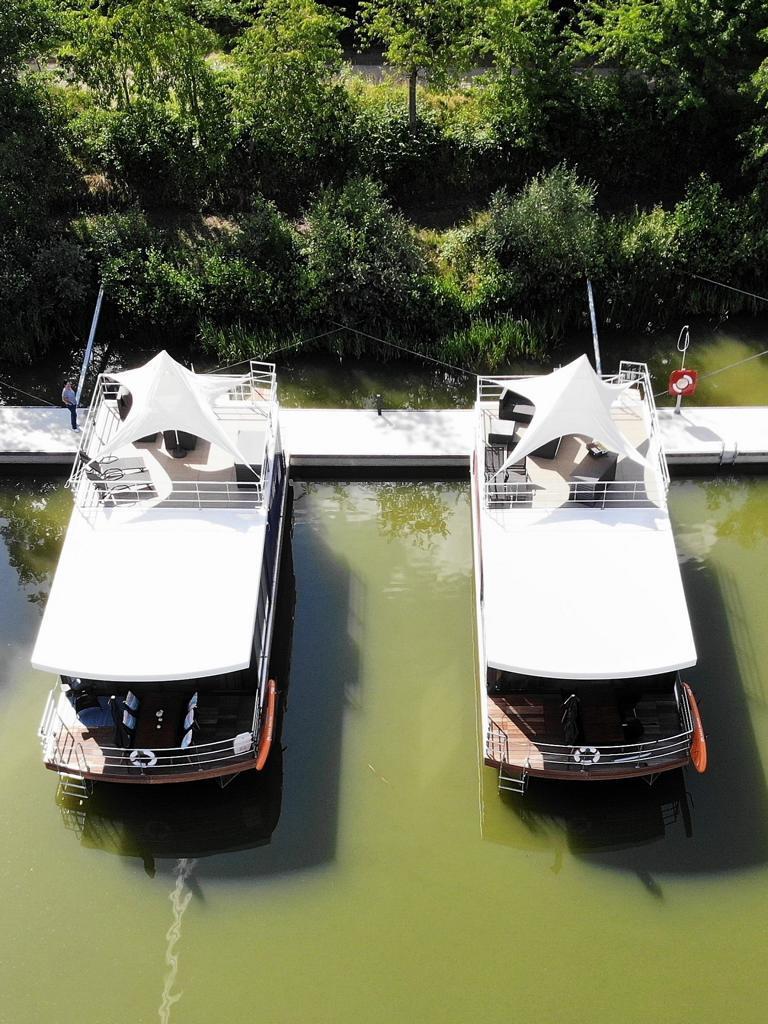 FLOATING44 — photo 16