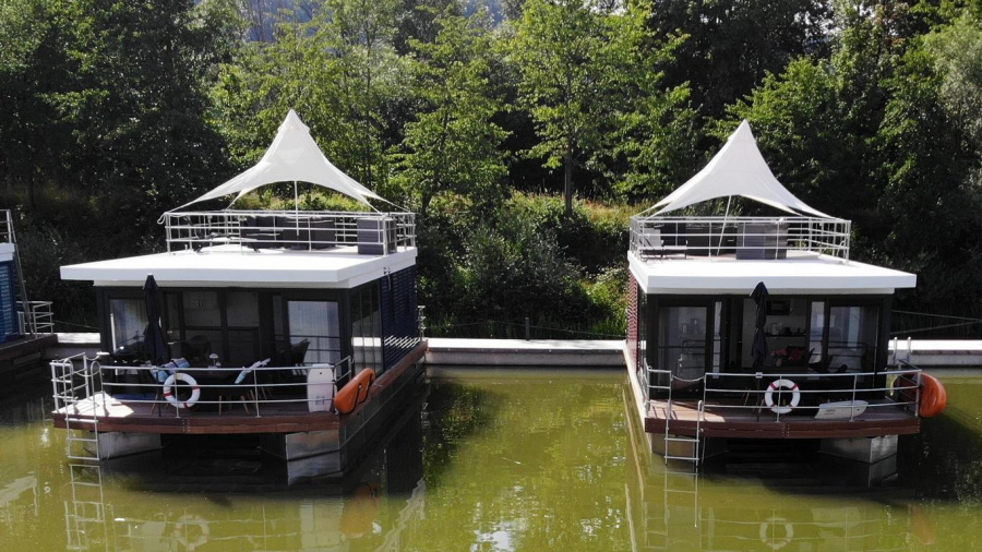 FLOATING44 — photo 14