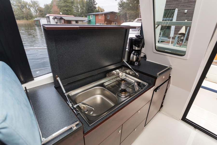 Platinum989 Flybridge — photo 14