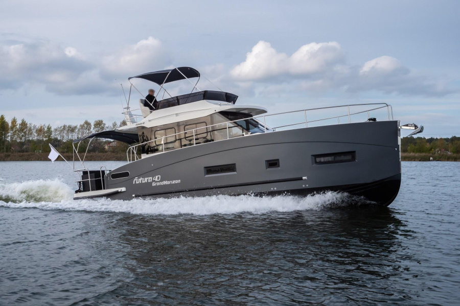 Futura40 Flybridge — photo 15