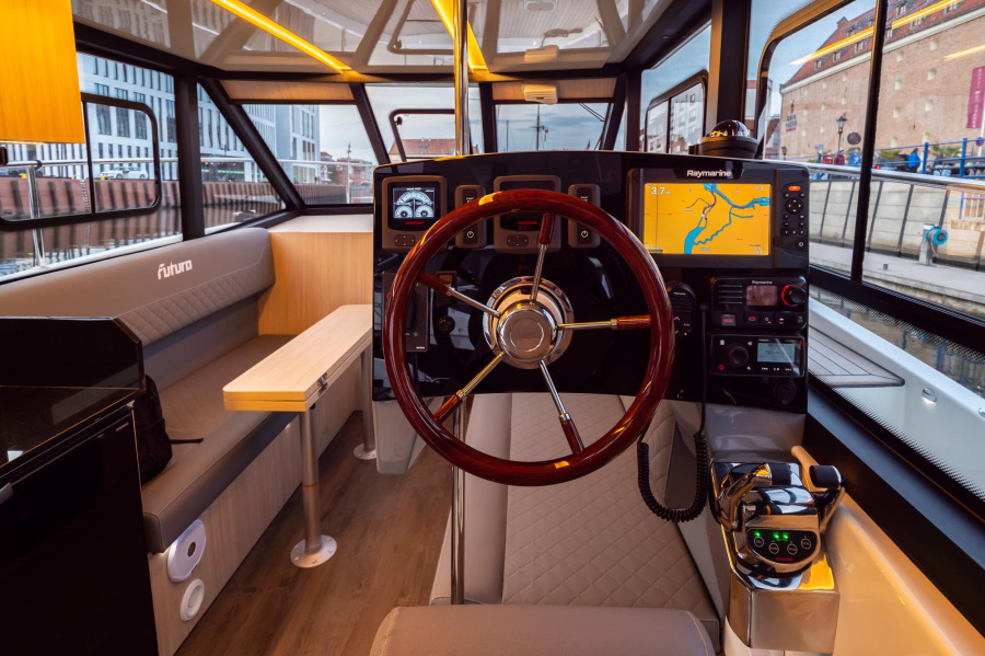 Futura40 Flybridge — photo 4