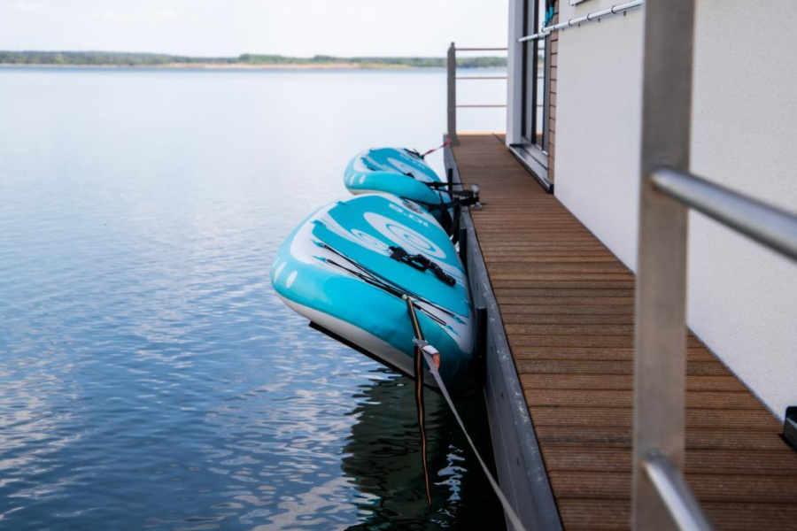FLOATING44-3 — photo 23