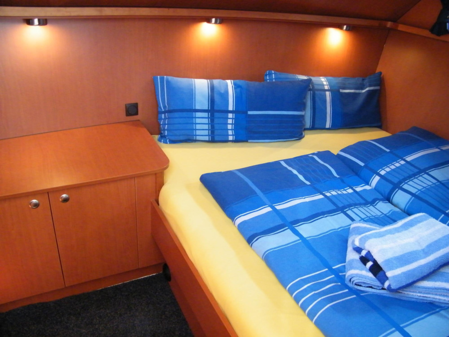 FB-YachtcharterMarco / 860 AK New Line — photo 4