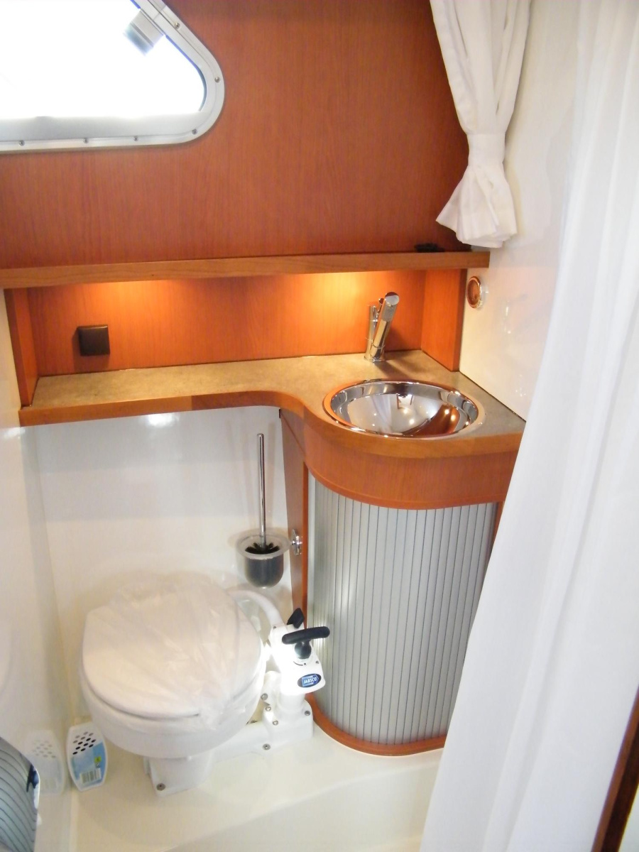 FB-YachtcharterMarco / 860 AK New Line — photo 5