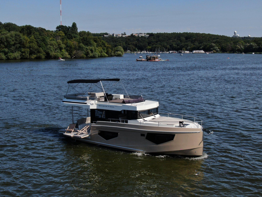 Cobra YachtsMaestro 42 — photo 9